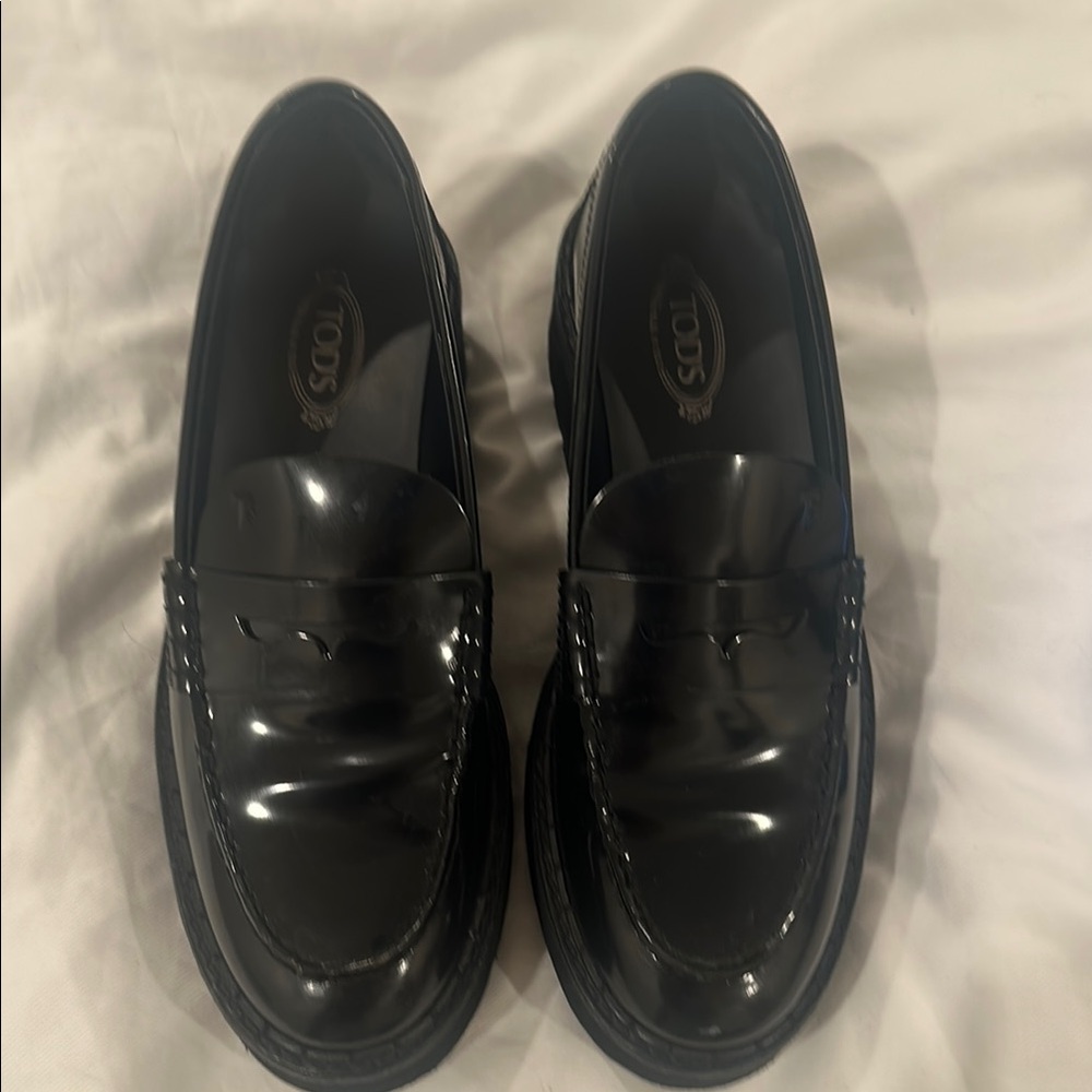Tod's Black Leather Loafers Slip-On Classic